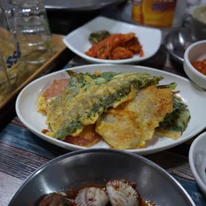 웰빙과일통에빠진돼지들 사진