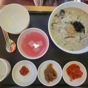 본죽&비빔밥cafe 사진 2