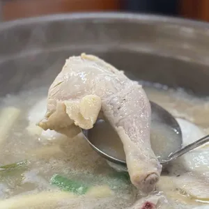 진옥화할매 원조 닭한마리 사진