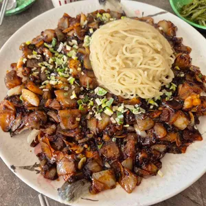 연일개미집 사진