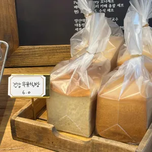 오뜨브레드 사진