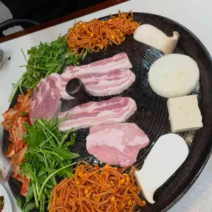 싹쓰리솥뚜껑삼겹살 사진