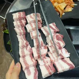 뚱이네 김치두루치기 사진