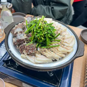 고향옥얼큰순대국 대표 사진