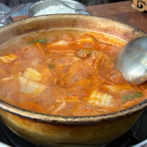 유성돌솥밥찌개마을 사진