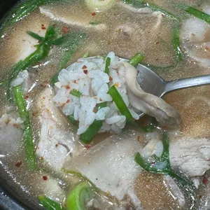 형제전통 돼지국밥 사진