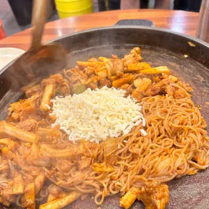운수대통 닭갈비 사진
