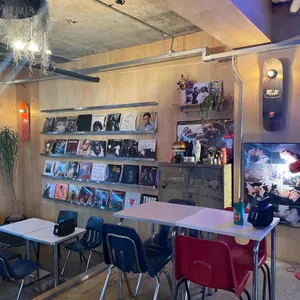 900달러 리뷰 사진