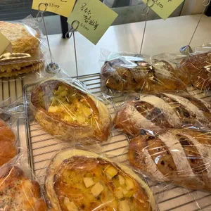 아모르브래드 대표 사진