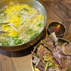 고봉산뼈칼국수 사진 1