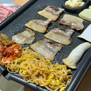 영진이네냉삼겹살 사진