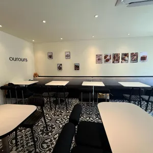 아워우스 리뷰 사진