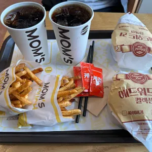 맘스터치 사진 2