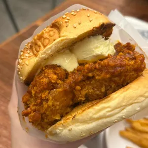 치킨버거클럽 사진