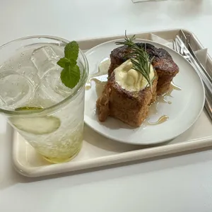 크레뮤 러빙 클럽 대표 사진