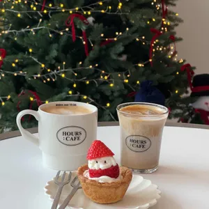 아워스 카페 사진