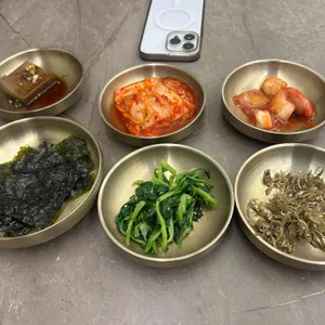 완뚝순두부 사진