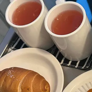 모어댄구디스 사진