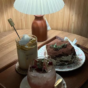 작당모의 대표 사진