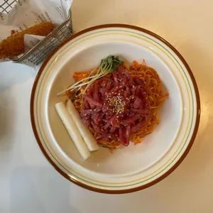 육회바른연어 대표 사진