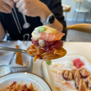 육회바른연어 사진