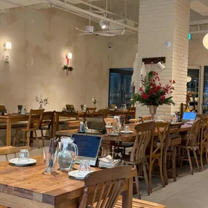 새들브라운 리뷰 사진