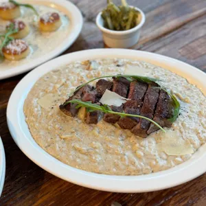 새들브라운 사진