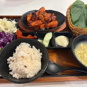 쌈마이닭쌈밥 사진 1