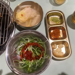 꾸석지돌판한우 사진