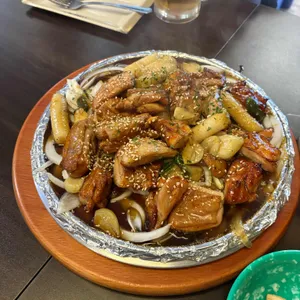 훌랄라참숯치킨 사진