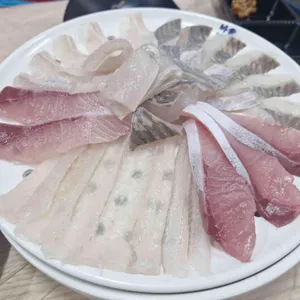 막썰어횟집 사진