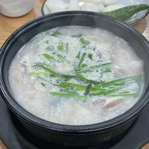 신의주찹쌀순대 대표 사진