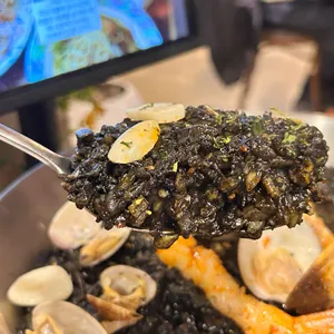 떼르세로 코스테스 사진