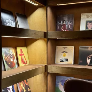 하우스오브바이닐 리뷰 사진