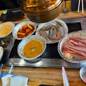 조개까는남자 사진