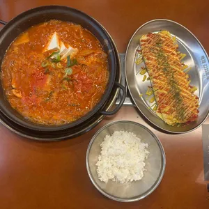 백채김치찌개 사진 1