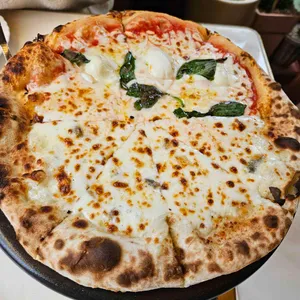 지오쿠치나 대표 사진