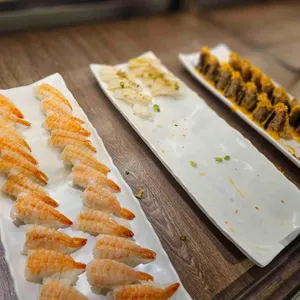 애슐리퀸즈 사진