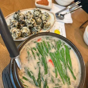 가장맛있는족발 사진