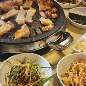 복돼지두루치기 사진