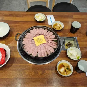 더하고 부대찌개 사진 1