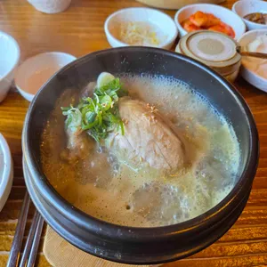 백제삼계탕13월 대표 사진