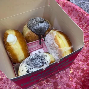 캘리포니아도넛클럽 사진