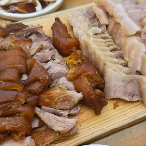 방천가족족발 사진