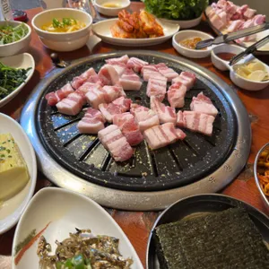 돼지집 대표 사진