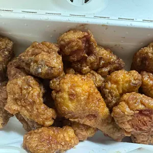 교촌치킨 사진