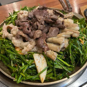 방짜 양곱창삼겹살 대표 사진