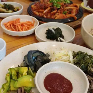 봄솔보리밥 대표 사진