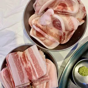 은쟁반 냉삼 사진