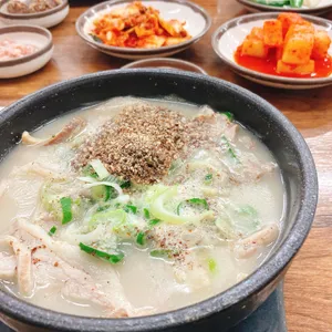 서당골 토종순대국 대표 사진